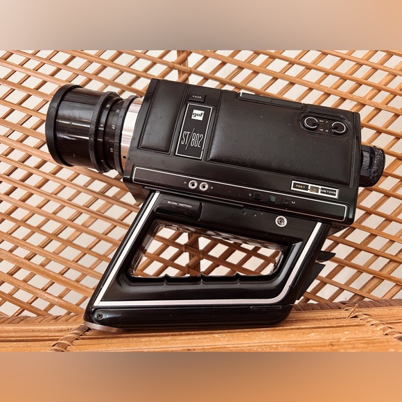 GAF ST/802 Super 8 Movie Camera with Leather Case 1963 - Picture 1 of 6